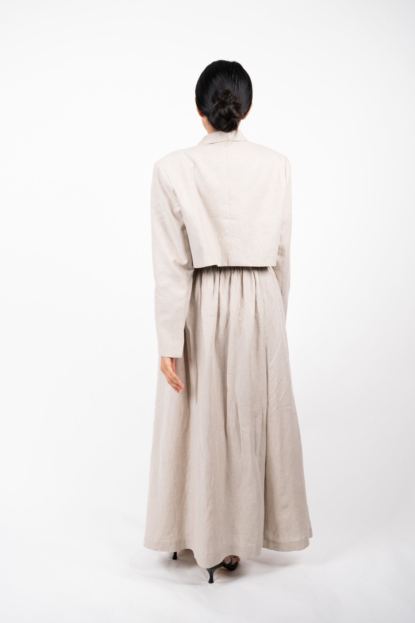 COOKIE NATURAL LINEN CROPPED BLAZER